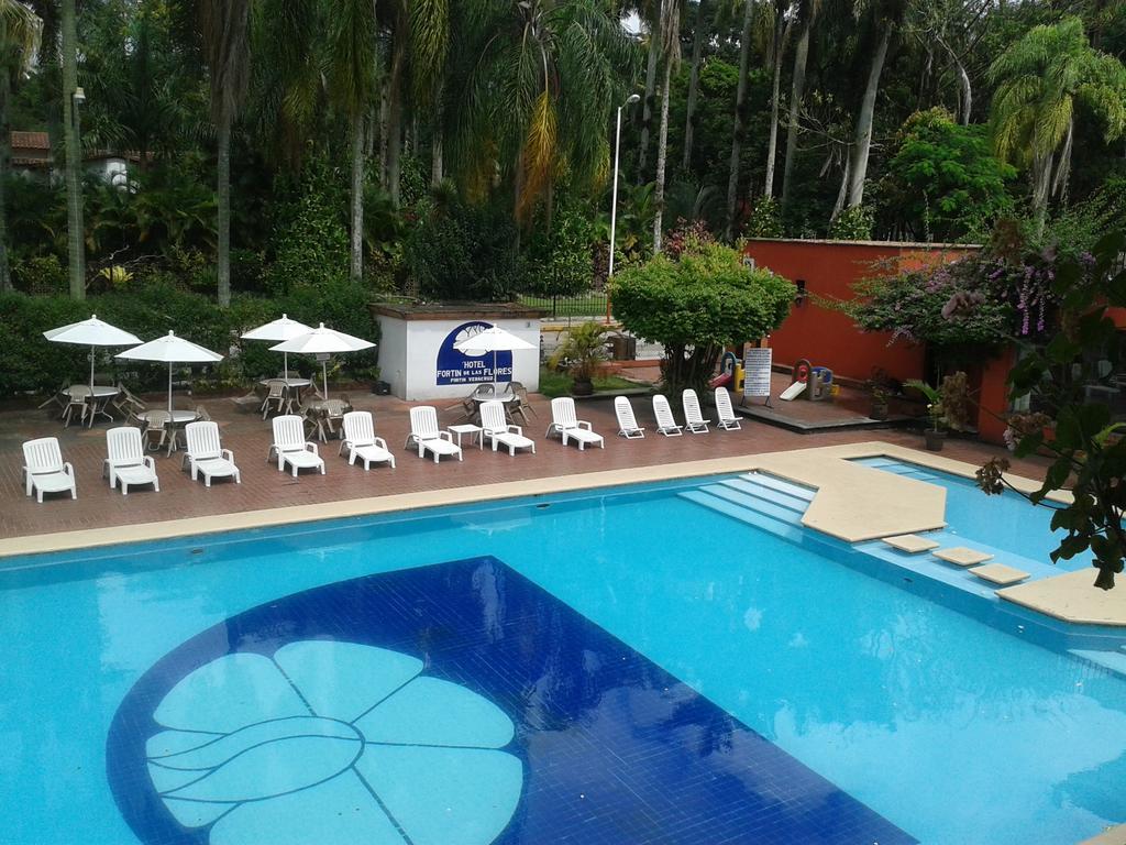 Hotel Fortín de las Flores エクステリア 写真