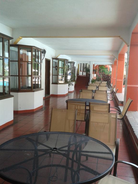 Hotel Fortín de las Flores エクステリア 写真