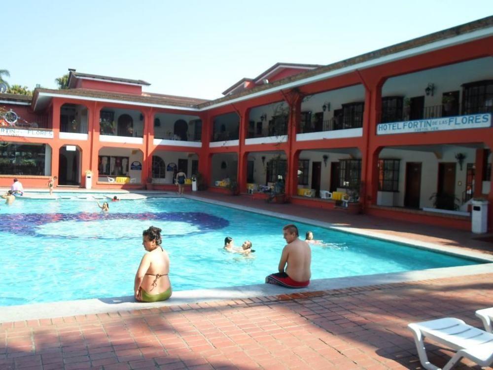 Hotel Fortín de las Flores エクステリア 写真